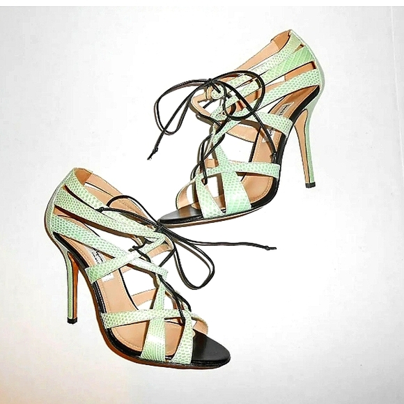 Henri Lepore Dezert Green Heels 8.5 Black Lace Up 4.5